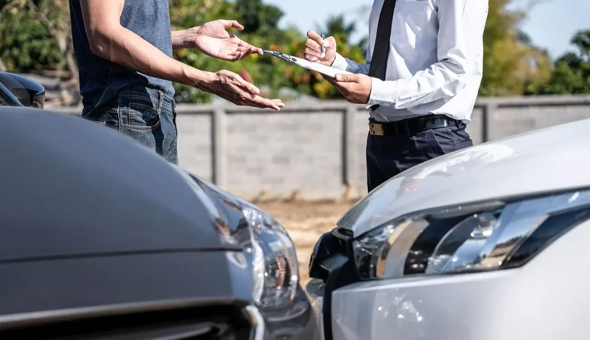 Factors to Consider When Selecting a Car Accident Lawyer